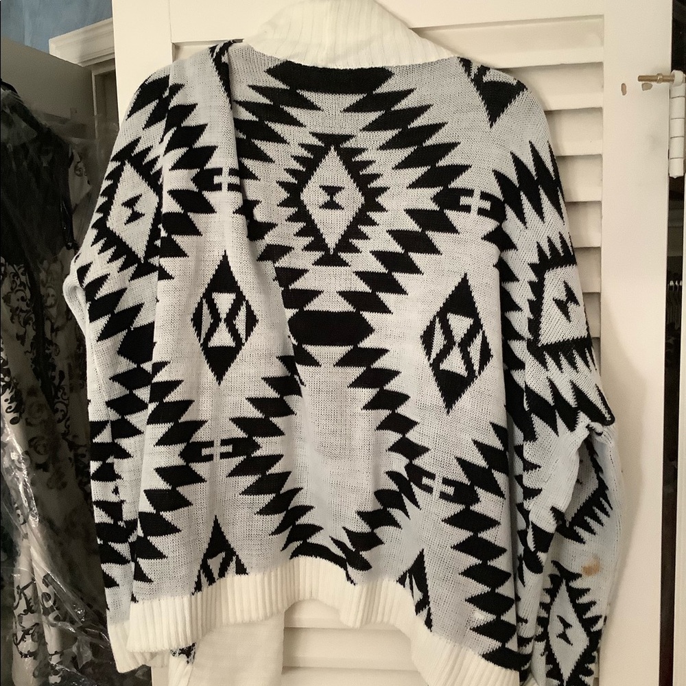 Patterned sweater - Picture 2 of 2